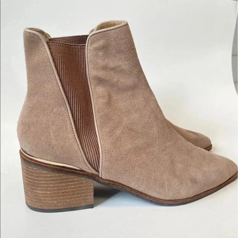 NWT Schutz Suede Ankle Boots